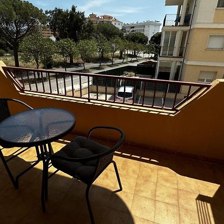 Apartamento De Playa En Santa Margarita. โรเซส ภายนอก รูปภาพ