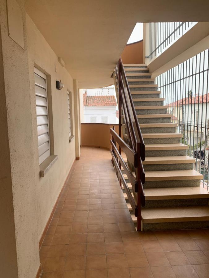 Apartamento De Playa En Santa Margarita. โรเซส ภายนอก รูปภาพ