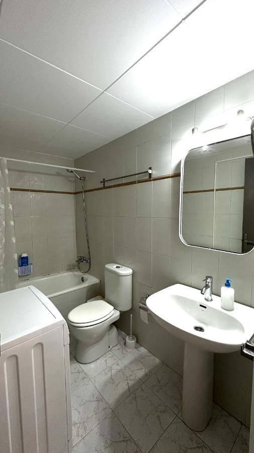 Apartamento De Playa En Santa Margarita. โรเซส ภายนอก รูปภาพ
