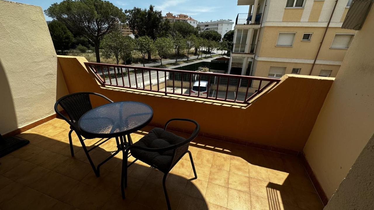 Apartamento De Playa En Santa Margarita. โรเซส ภายนอก รูปภาพ